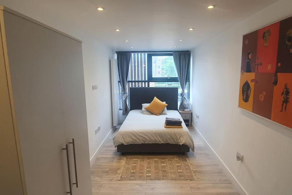 Апартаменты Brick Lane Living Quarters Лондон Экстерьер фото