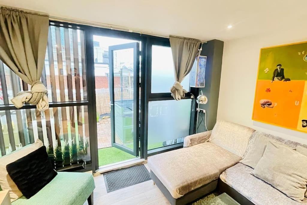 Апартаменты Brick Lane Living Quarters Лондон Экстерьер фото