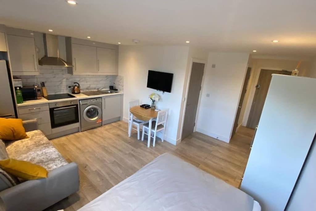 Апартаменты Brick Lane Living Quarters Лондон Экстерьер фото